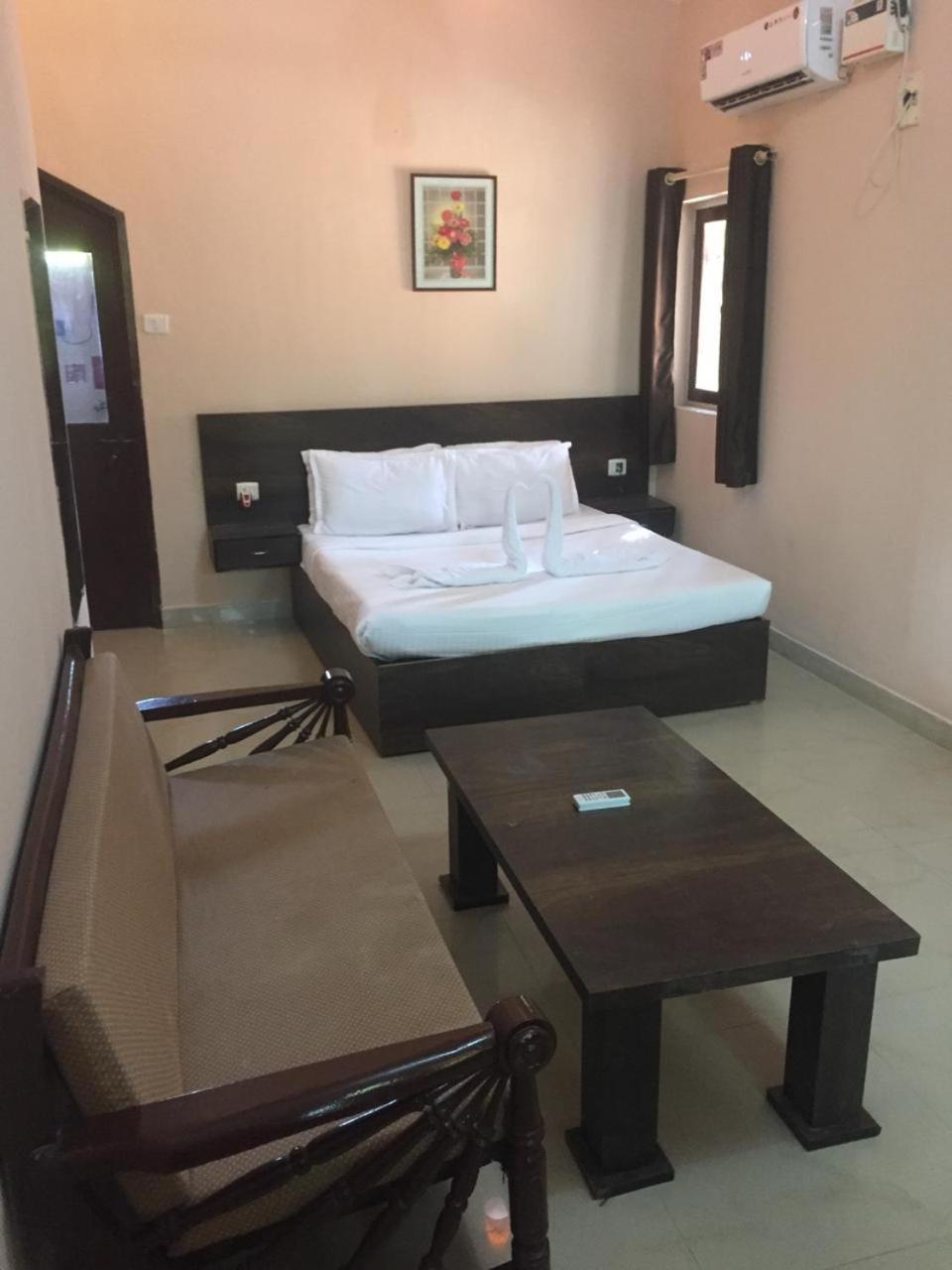 Ave Maria Guest House Candolim Luaran gambar
